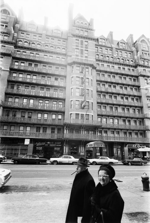 I remember you well in the Chelsea Hotel… - Fleiss-Vallois